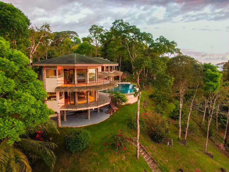 7 bed Single Family Homes For Sale in Dominical, Puntarenas - 1